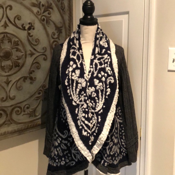 Anthropologie Sweaters - Anthropologie Sleeping On Snow Cardigan